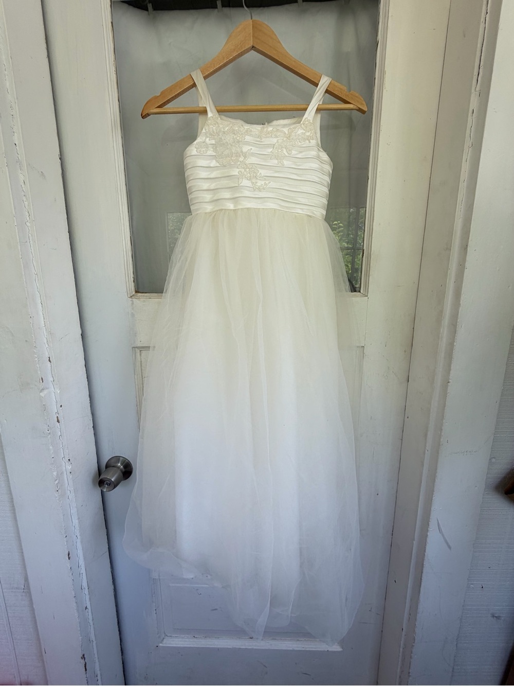 Girls Ivory Tulle Full Length Dress Embroidered Bodice Flower Girl Communion - Picture 2 of 8